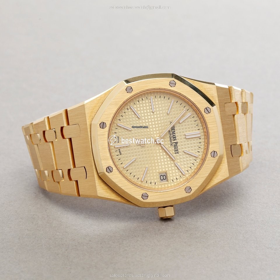 IMG_9086 Audemars Piguet Royal Oak Jumbo Mens watch Unisex Automatic Yellow gold 15202BA 3
