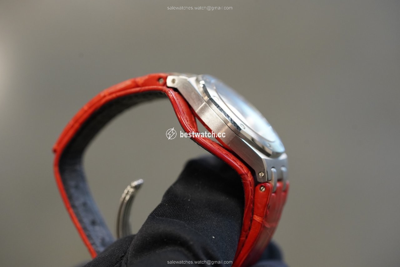 IMG_9086 Audemars Piguet Royal Oak Womens watch Quartz Steel 67610ST.OO.D062CR.01 3