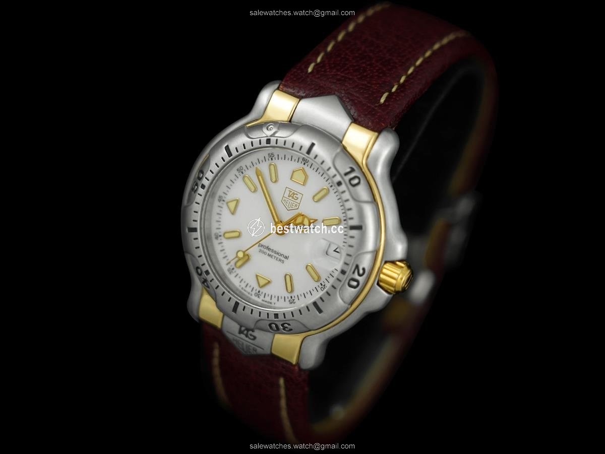 IMG_9086 TAG Heuer 6000 Mens watch Unisex Quartz Gold Steel 8181 3