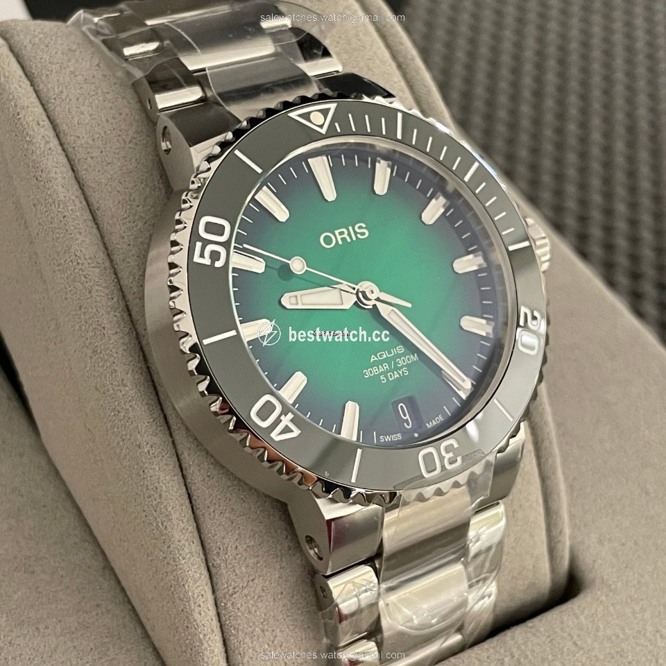 Oris Aquis Date Mens watch Unisex Automatic Steel 01 400 7769 4157 07 8 22 09PEB 3