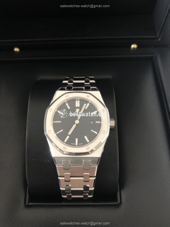 IMG_9086 Audemars Piguet Royal Oak Lady Womens watch Quartz Steel 67650ST.OO.1261ST.01 3