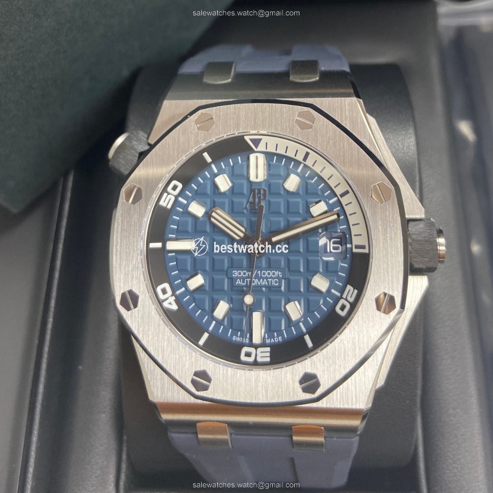 Audemars Piguet Royal Oak Offshore Diver Mens watch Unisex Automatic Steel 15720ST.OO.A027CA.01 3