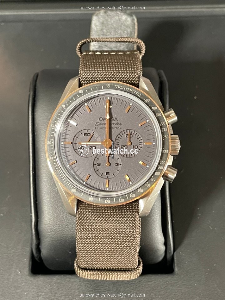 IMG_9086 Omega Speedmaster Professional Moonwatch Mens watch Unisex Manual winding Titanium 311.62.42.30.06.001 3