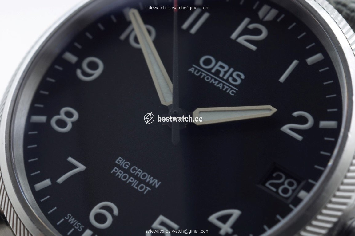 IMG_9086 Oris Big Crown ProPilot Date Mens watch Unisex Automatic Steel 01 751 7697 4164 3