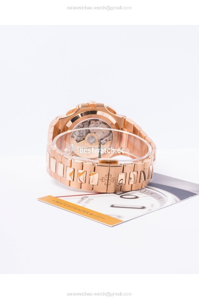 Patek Philippe Nautilus 5990 1R-001 3