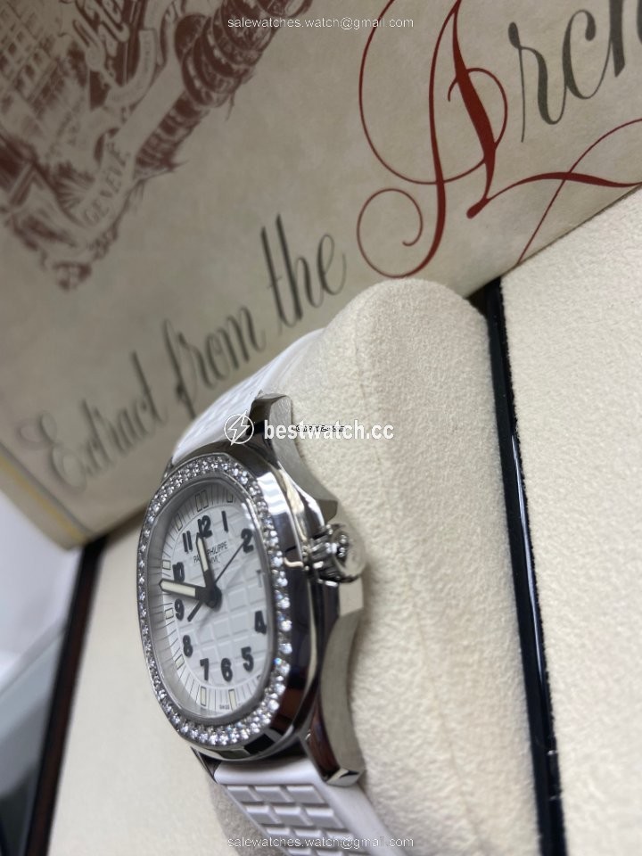 Patek Philippe Aquanaut Womens watch Quartz Steel 5067A-011 3