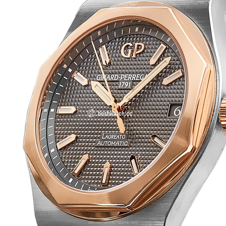 IMG_9086 Girard Perregaux Laureato Mens watch Unisex Automatic Steel 81010-26-232-26A 3
