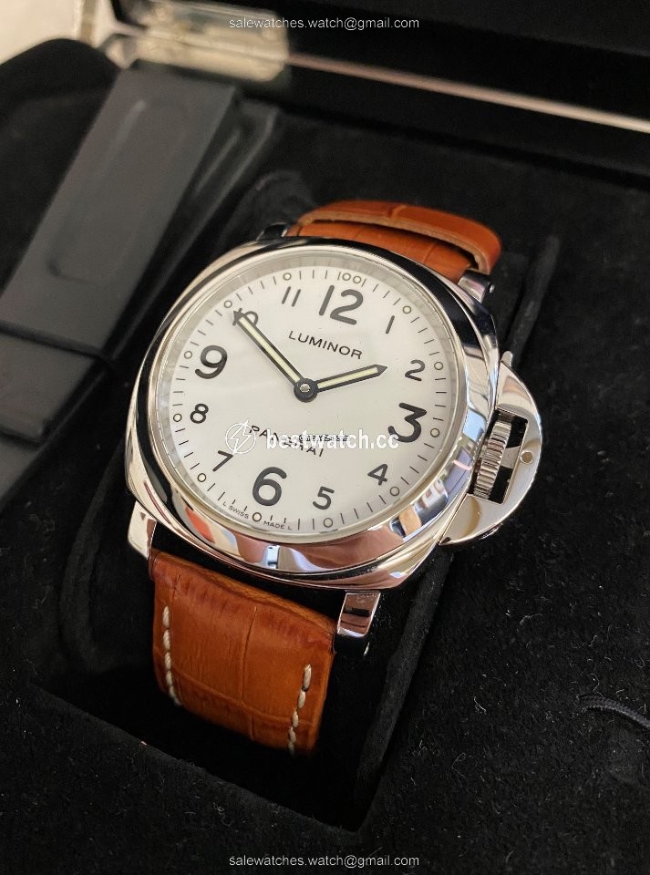 IMG_9086 Panerai Luminor Base Mens watch Unisex Manual winding Steel PAM 00114 3