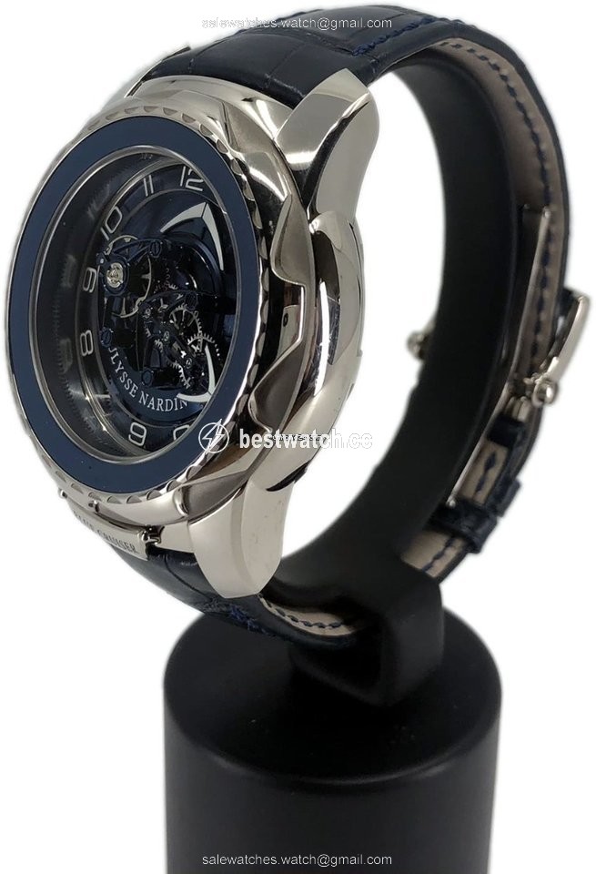 Ulysse Nardin Freak Cruiser Mens watch Unisex Manual winding White gold 2050-131 03 3