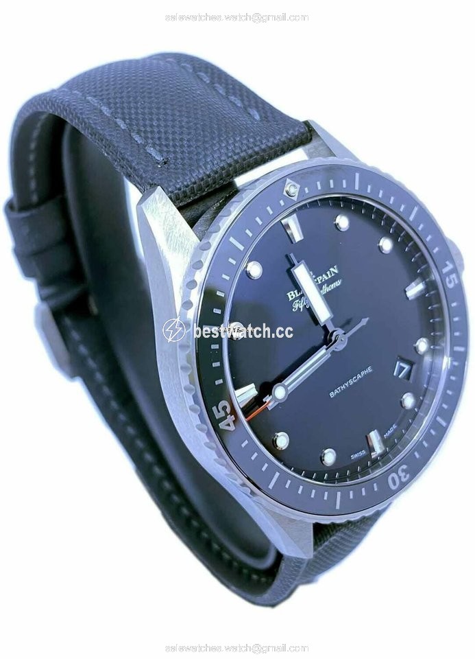 IMG_9086 Blancpain Fifty Fathoms Bathyscaphe Mens watch Unisex Automatic Titanium 5000 1230 B52A 3