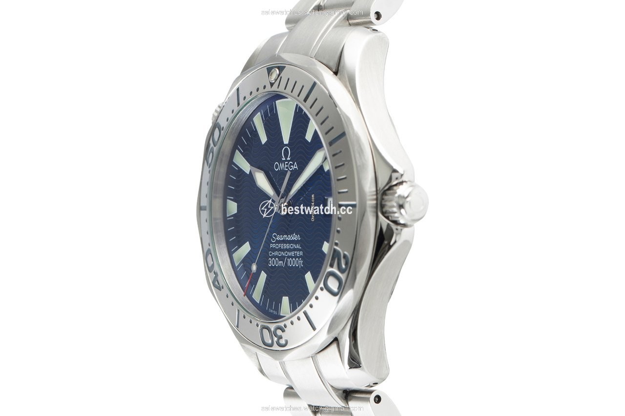 Omega Seamaster Diver 300 M Mens watch Unisex Automatic Steel 168.1640 3