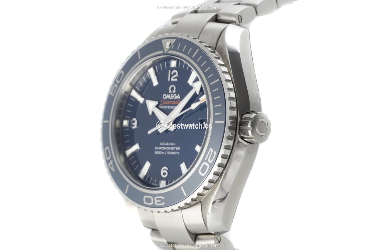 Omega Seamaster Planet Ocean Mens watch Unisex Automatic Titanium 232.90.46.21.03.001 3