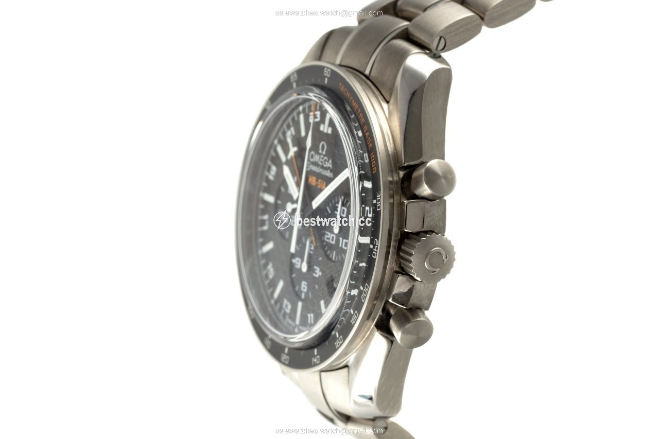 Omega Speedmaster HB-SIA Mens watch Unisex Automatic Titanium 321.90.44.52.01.001 3
