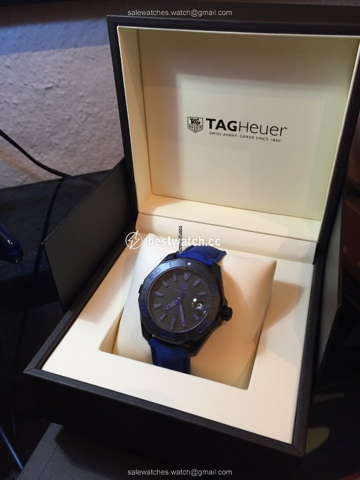 TAG Heuer Aquaracer 300M Mens watch Unisex Automatic Titanium WAY208BRHH8876 3