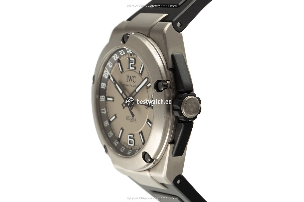 IWC Ingenieur Dual Time Mens watch Unisex Automatic Titanium IW326403 3