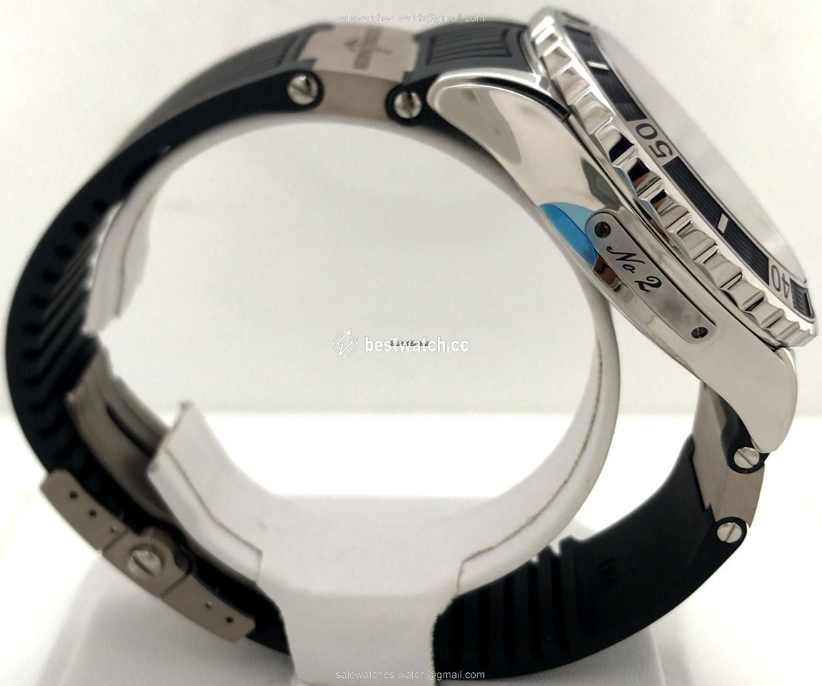 IMG_9086 Ulysse Nardin Diver Chronometer Mens watch Unisex Automatic Steel 263-10 92 3