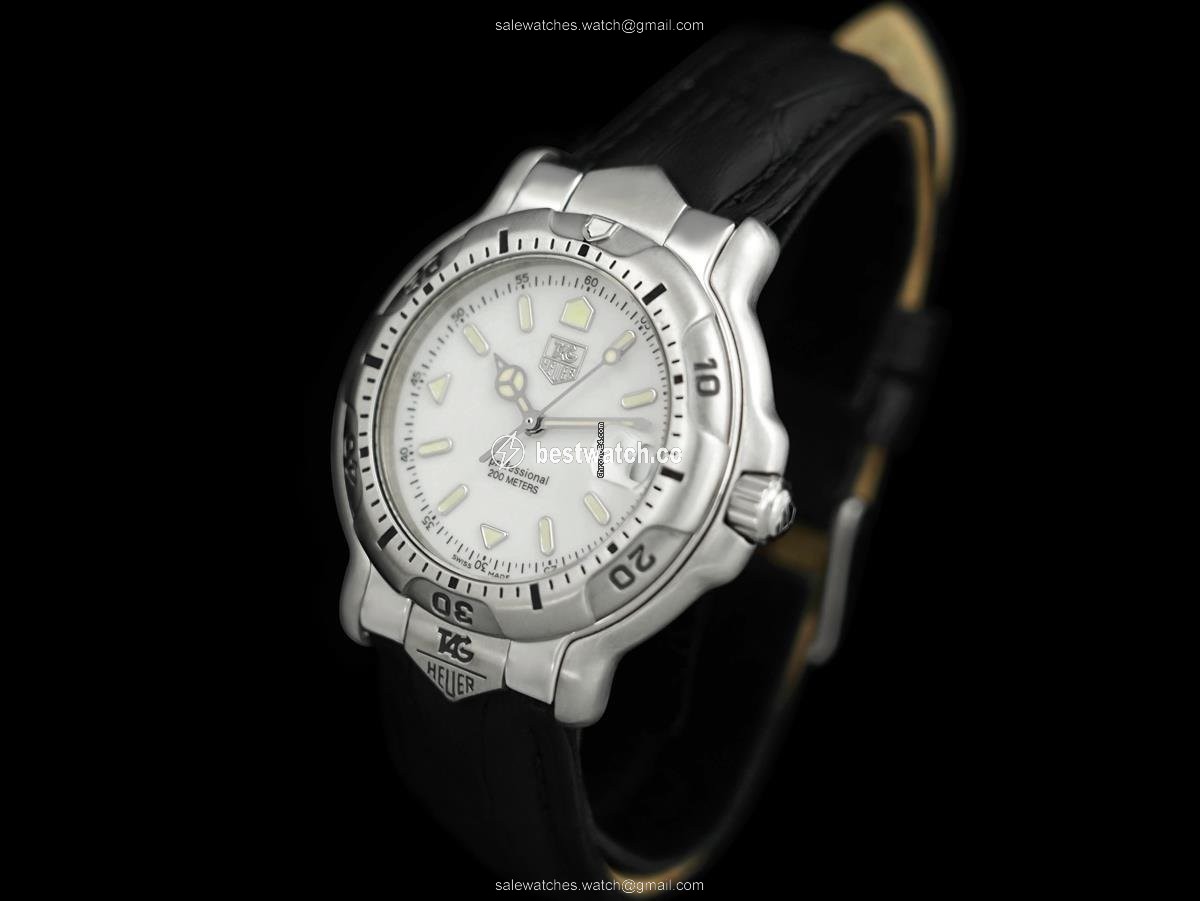 IMG_9086 TAG Heuer 6000 Mens watch Unisex Quartz Steel 8329ST 3