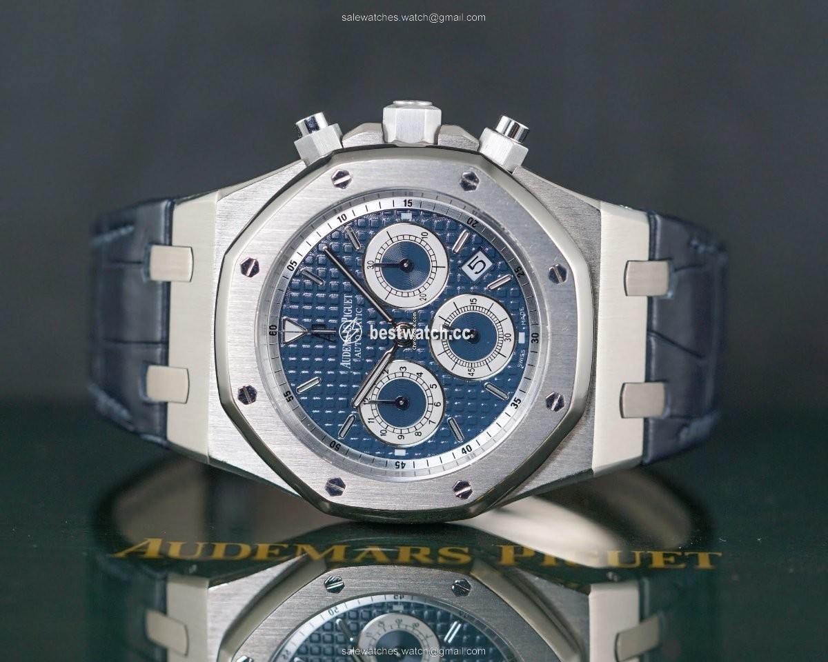Audemars Piguet Royal Oak Chronograph Mens watch Unisex Automatic White gold 26022BC.OO.D028CR.01 3