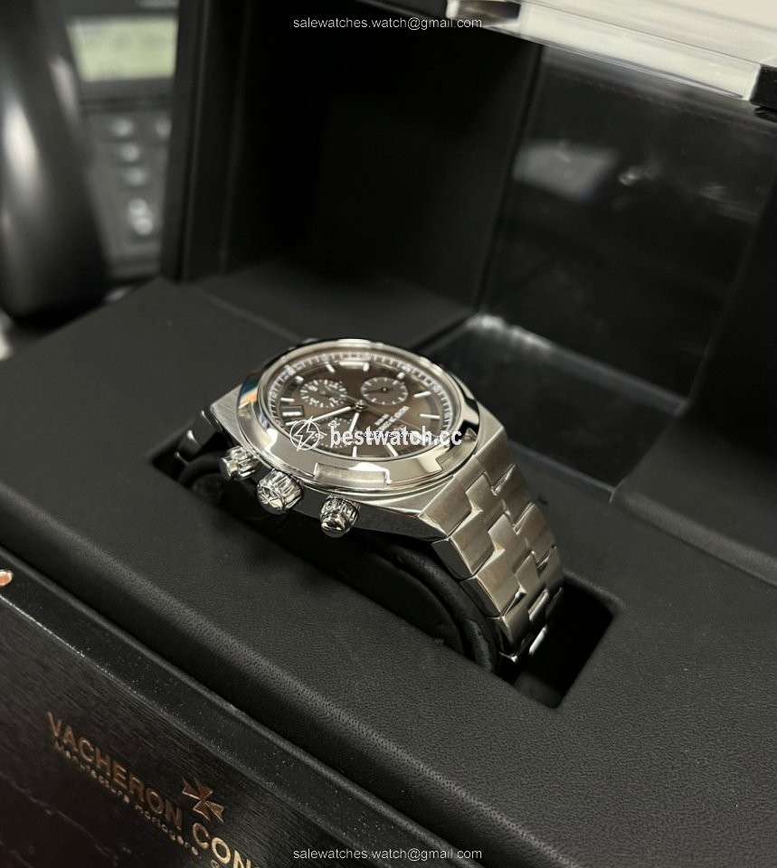 IMG_9086 Vacheron Constantin Overseas Chronograph Mens watch Unisex Automatic Steel 5500V 110A-B147 3
