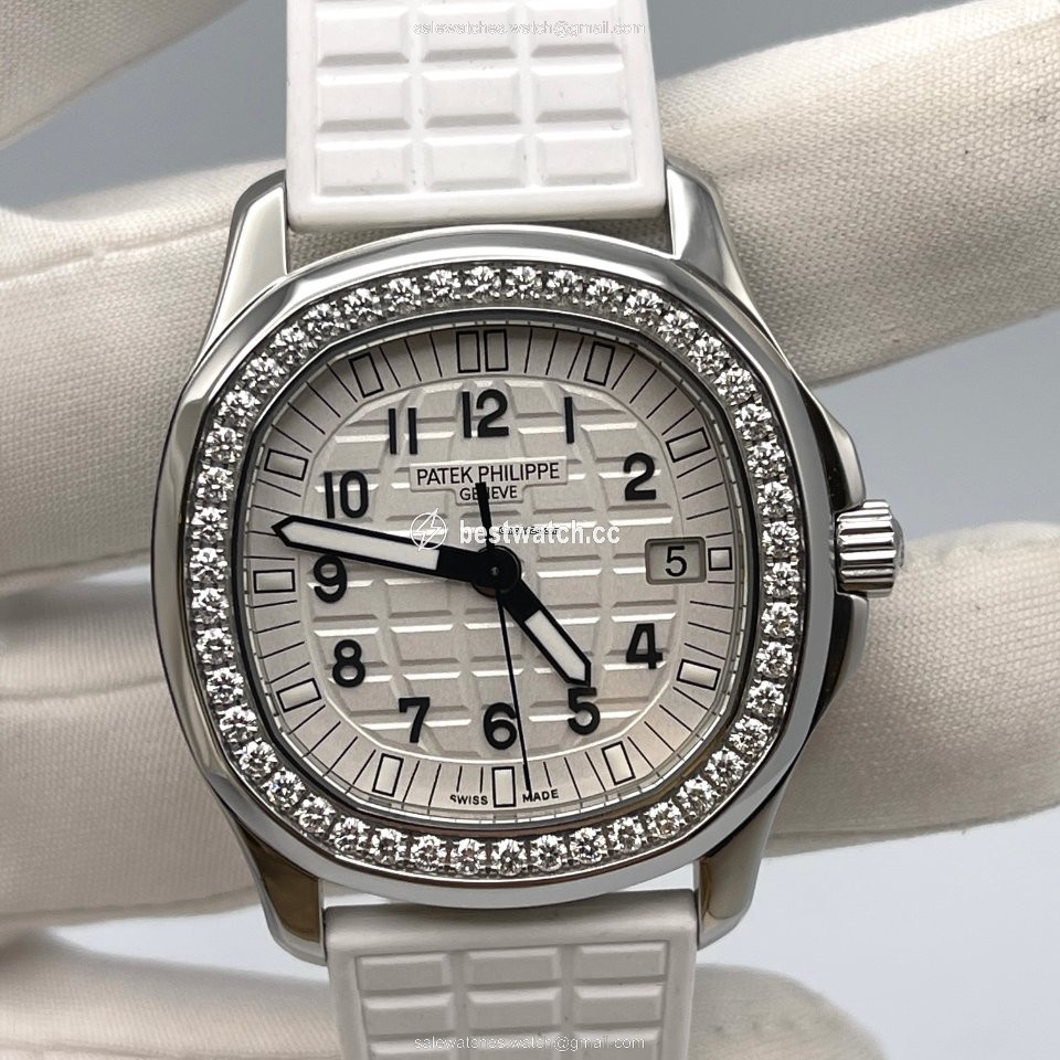 IMG_9086 Patek Philippe Aquanaut Womens watch Quartz Steel 5067A-024 3