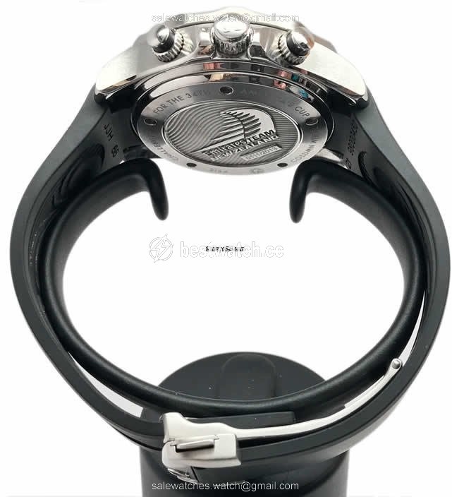 Omega Seamaster Diver 300 M Mens watch Unisex Automatic Steel 212.32.44.50.01.001 3