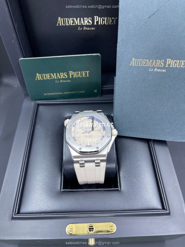 IMG_9086 Audemars Piguet Royal Oak Offshore Diver Mens watch Unisex Automatic Steel 15710ST.OO.A085CA.01 3