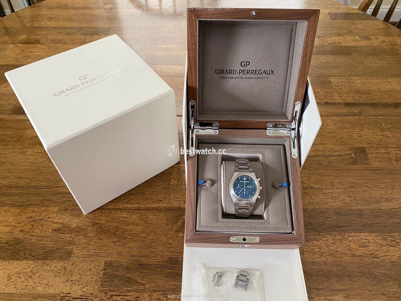 Girard Perregaux Laureato Mens watch Unisex Automatic Steel 81020-11-431-11A 3