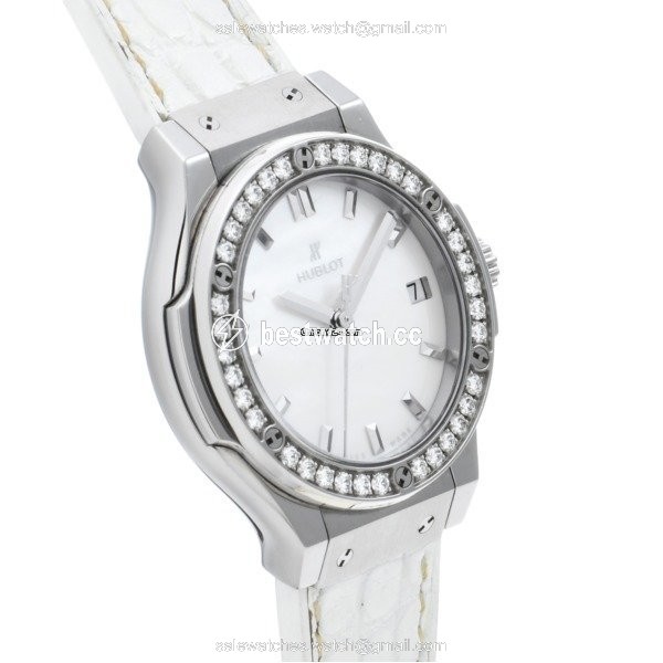 IMG_9086 Hublot Classic Fusion Quartz Womens watch Quartz Titanium 581.NE.6070.LR.1204.JPN16 3