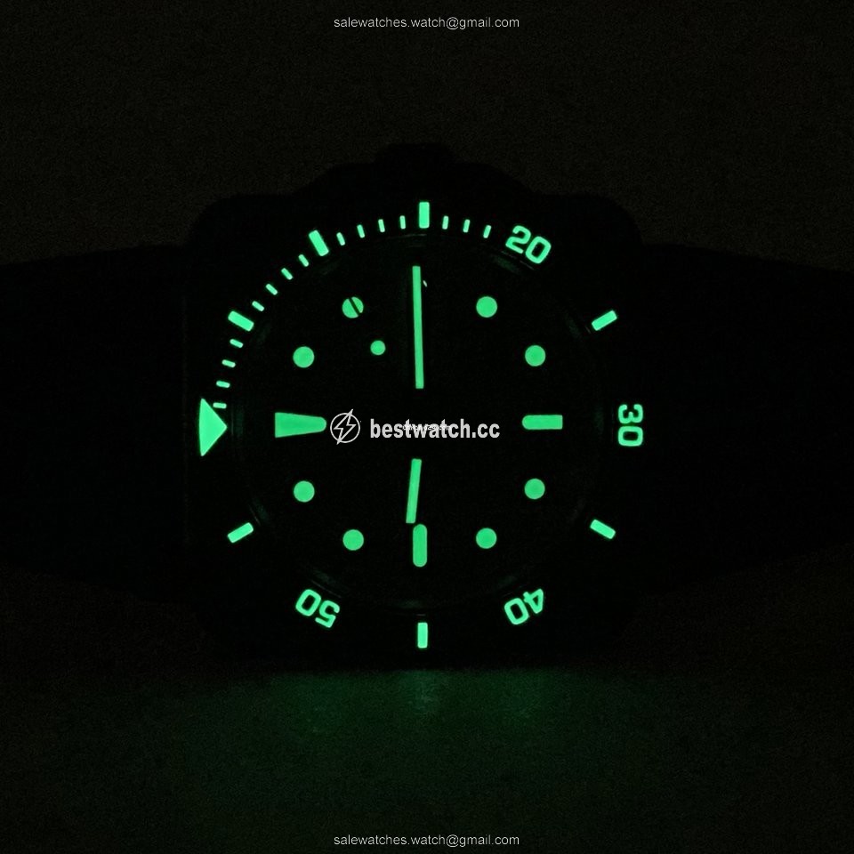 Bell & Ross BR 03 Mens watch Unisex Automatic Ceramic BR0392-D-KA-CE SRB 3