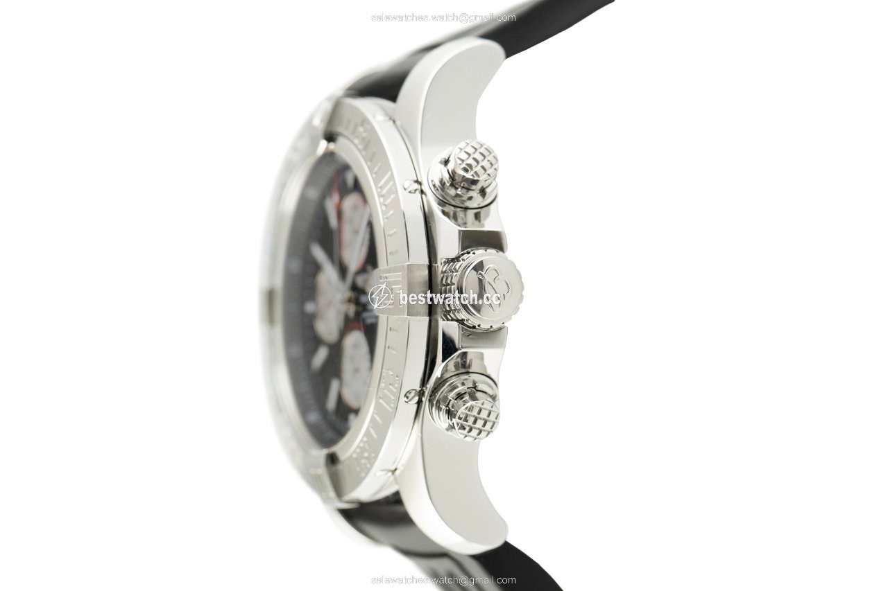 Breitling Super Avenger II Mens watch Unisex Automatic Steel A1337111 BC29 3