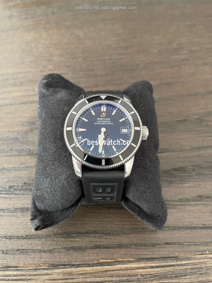 IMG_9086 Breitling Superocean Heritage Mens watch Unisex Automatic Steel A37320 3