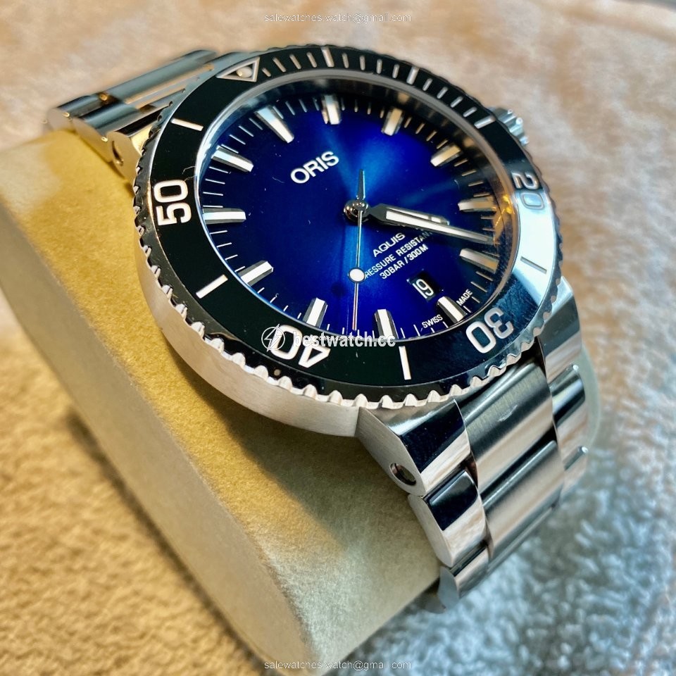 IMG_9086 Oris Aquis Date Mens watch Unisex Automatic Steel 01 733 7730 4185-Set RS 3