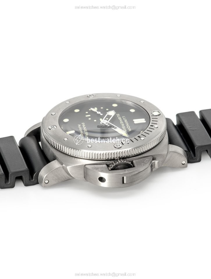 IMG_9086 Panerai Luminor Submersible 1950 3 Days Automatic Mens watch Unisex Automatic Titanium PAM00305 3