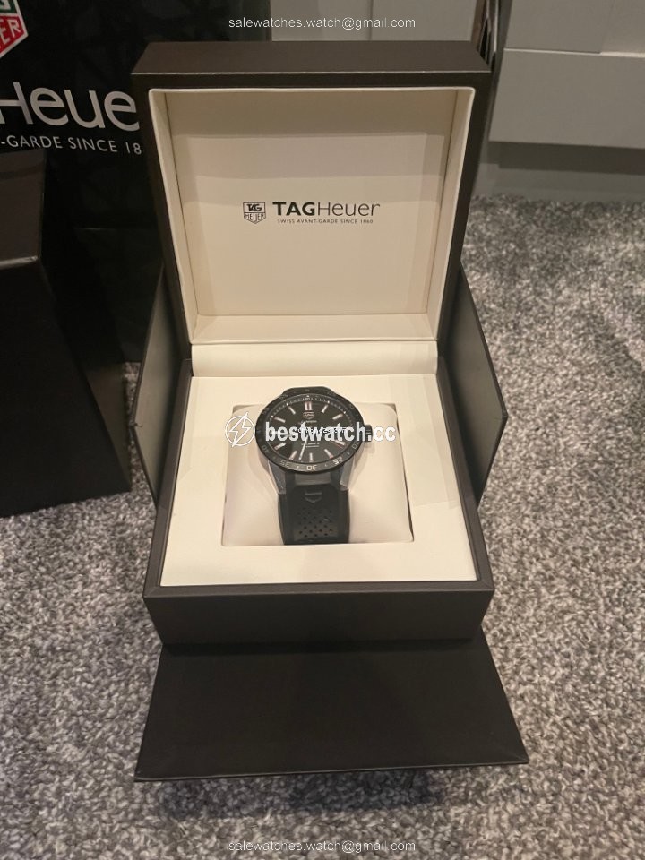 TAG Heuer Connected Mens watch Unisex Automatic Titanium SAR2A80.FT6049 3