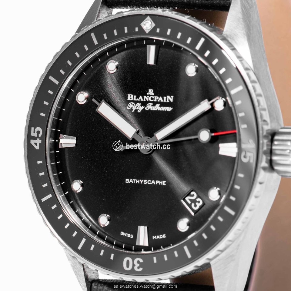 IMG_9086 Blancpain Fifty Fathoms Bathyscaphe Mens watch Unisex Automatic Titanium 5000-1230-B52A 3