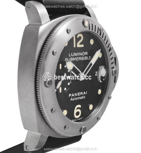 IMG_9086 Panerai Luminor Submersible Mens watch Unisex Automatic Titanium PAM00025 3