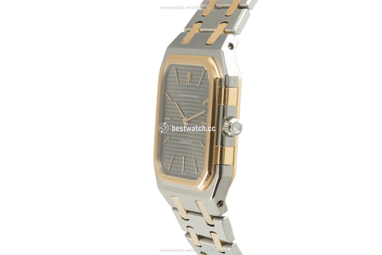 IMG_9086 Audemars Piguet Royal Oak Jumbo Mens watch Unisex Quartz Gold Steel 6005SA.0.0477SA.01 3