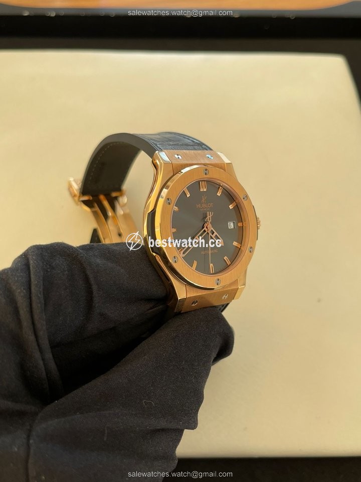 IMG_9086 Hublot Classic Fusion Mens watch Unisex Automatic Rose gold 542.OX.7080.LR 3