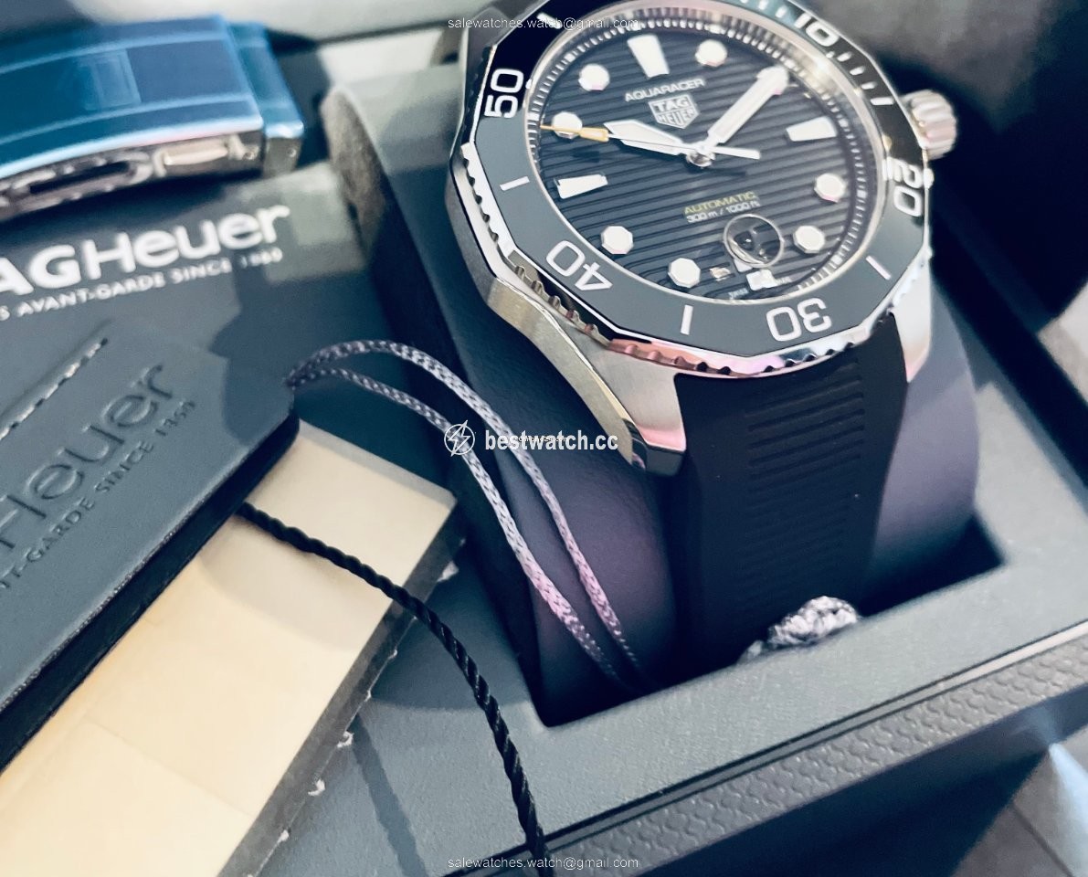 IMG_9086 TAG Heuer Aquaracer 300M Mens watch Unisex Automatic Steel WPB201A.FT6197 3