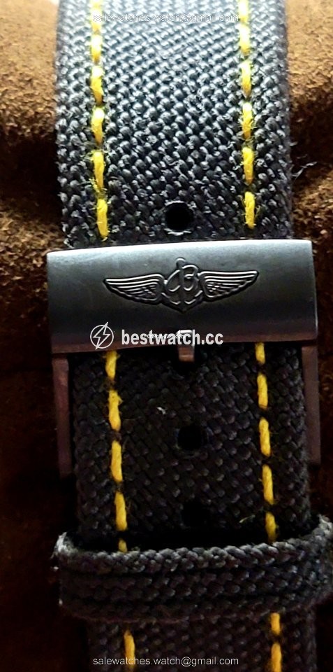 Breitling Avenger Hurricane Mens watch Unisex Automatic XB0170E4|BF29|257S|X20D.4 3