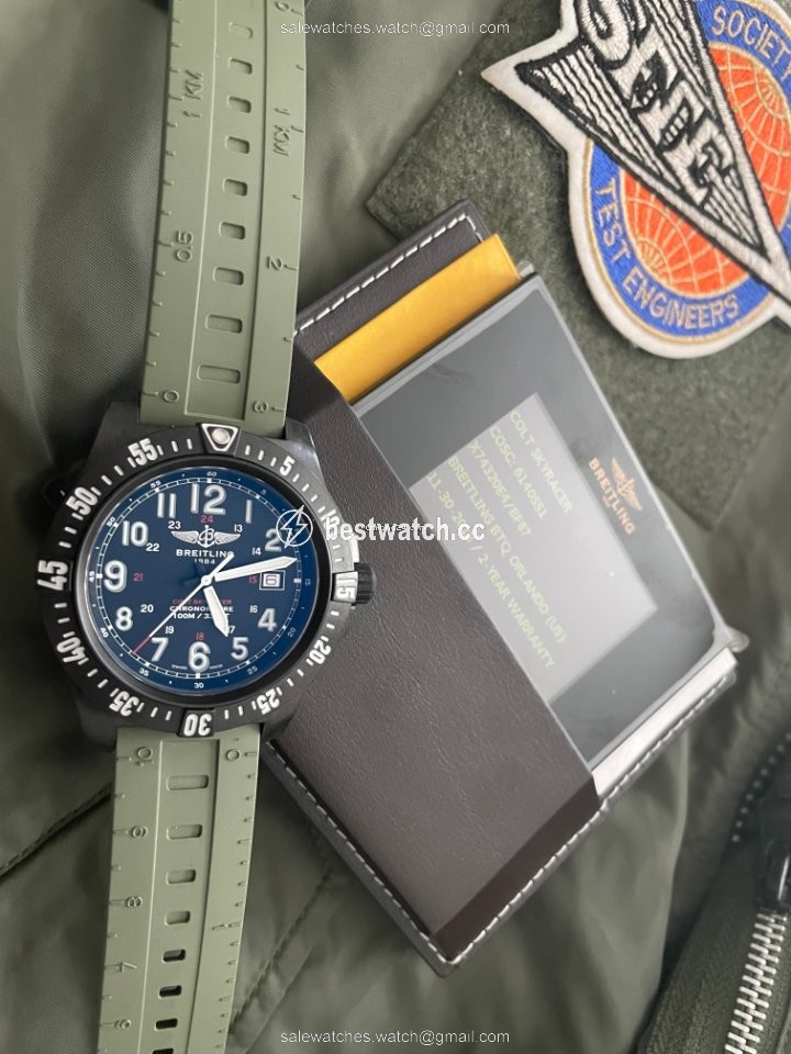 IMG_9086 Breitling Colt Skyracer Mens watch Unisex Quartz Carbon X74320E4 BF87 3