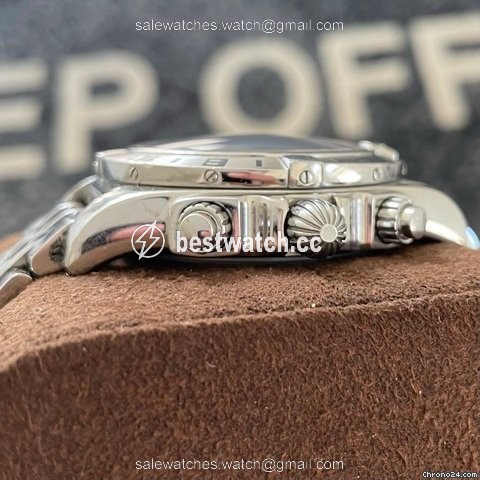 IMG_9086 Breitling Chronomat 44 GMT Mens watch Unisex Automatic Steel AB042011 BB56 3