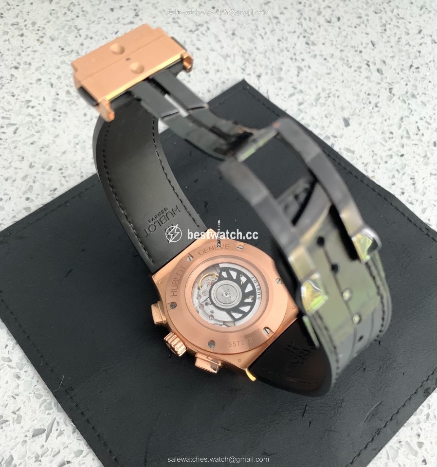 IMG_9086 Hublot Classic Fusion Chronograph Mens watch Unisex Automatic Rose gold 521.OX.1180.LR 3