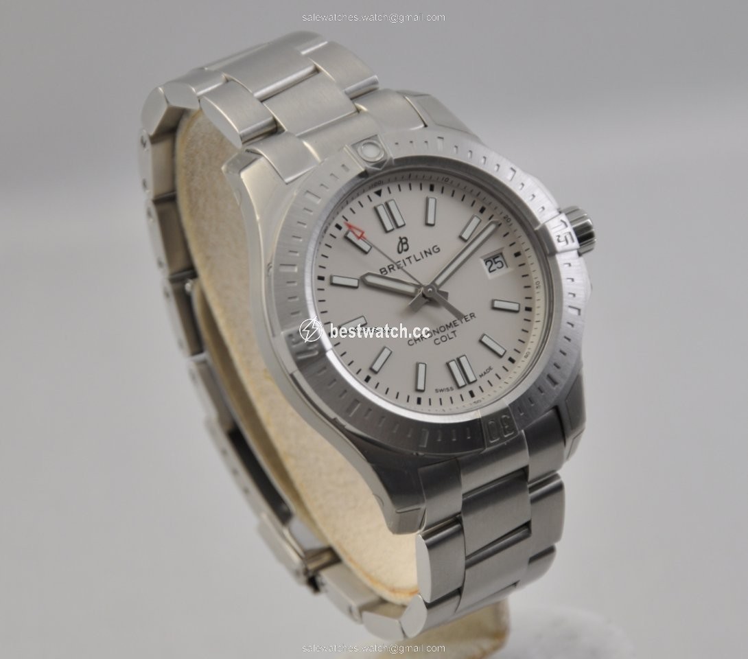IMG_9086 Breitling Chronomat Colt Mens watch Unisex Automatic Steel A17313101G1A1 3