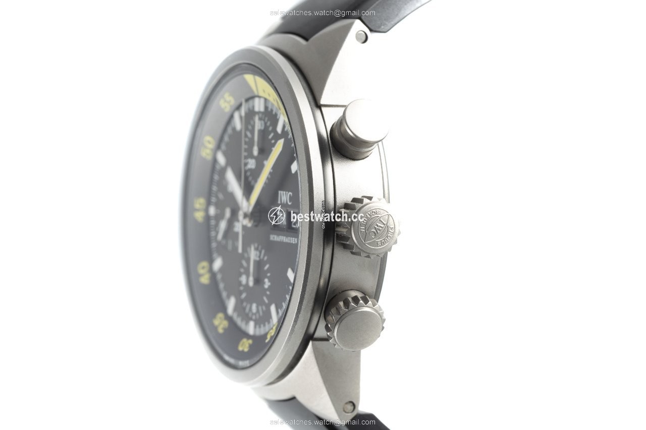 IWC Aquatimer Chronograph Mens watch Unisex Automatic Titanium 3719 3