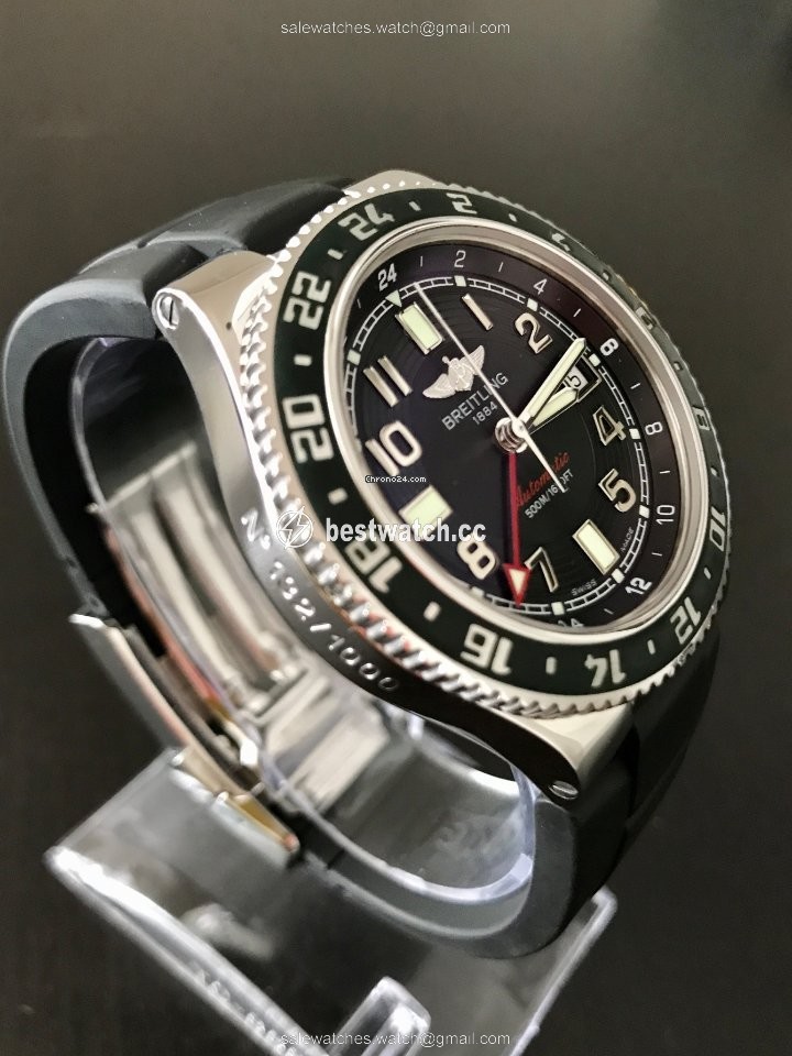 IMG_9086 Breitling Superocean GMT Mens watch Unisex Automatic Steel A3238011 BA38 3
