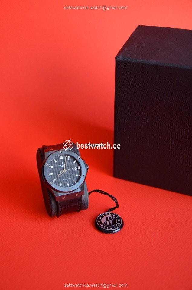Hublot Classic Fusion 45, 42, 38, 33 mm Mens watch Unisex Automatic Ceramic 511.CM.1770.LR 3