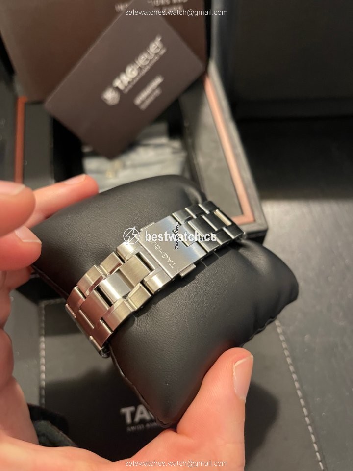 IMG_9086 TAG Heuer Carrera Calibre 1887 Mens watch Unisex Automatic Steel CAR2111.BA0724 3