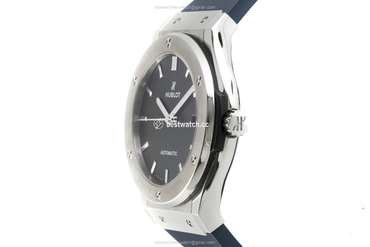 Hublot Classic Fusion 45, 42, 38, 33 mm Mens watch Unisex Automatic Titanium 511.NX.1171.RX 3