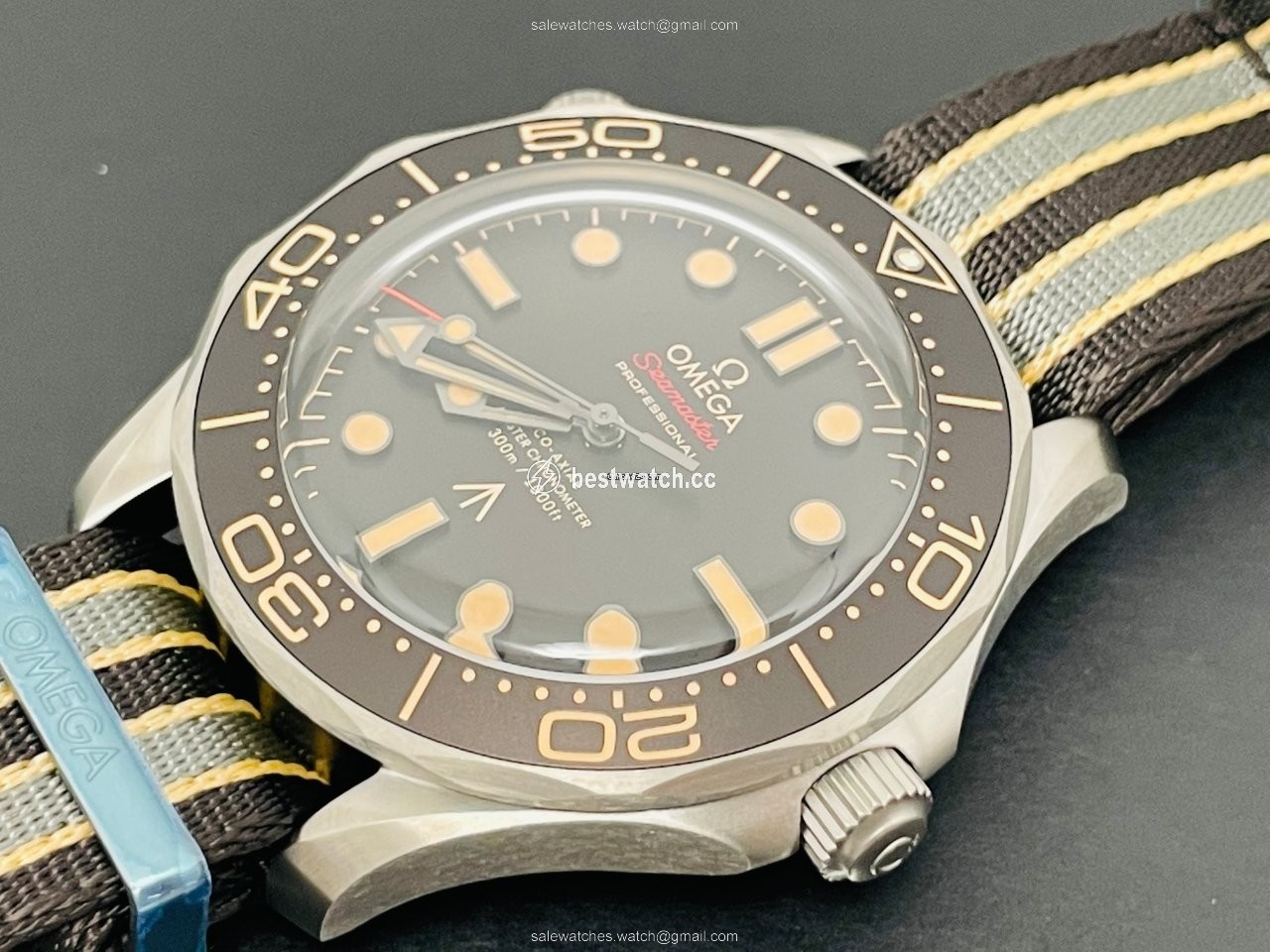 IMG_9086 Omega Seamaster Diver 300 M Mens watch Unisex Automatic Titanium 210.90.42.20.01.001 3